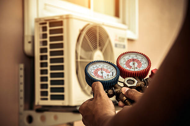 Professional Ductwork Repair technician working in Rio, VA